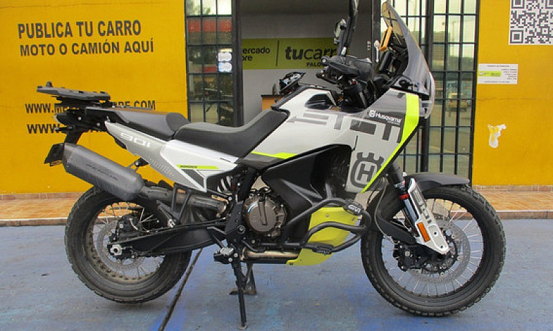 Moto Husqvarna Norde...