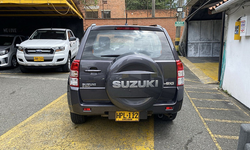 Suzuki Grand Vitara ...