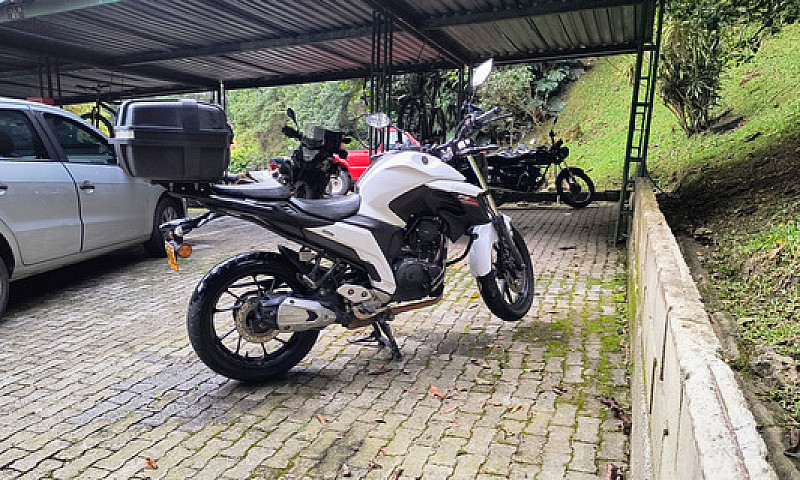 Yamaha Fz25 Modelo 2...