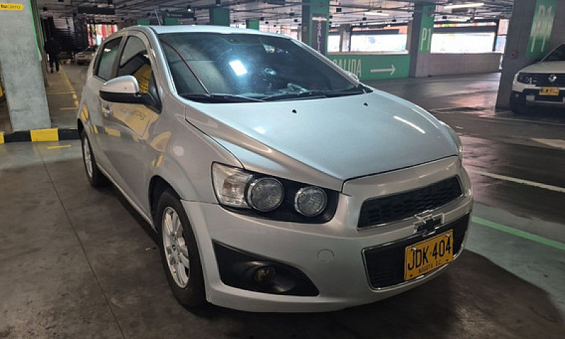 Chevrolet Sonic 1.6 ...