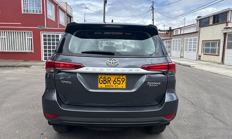 Toyota Fortuner 2.7 ...