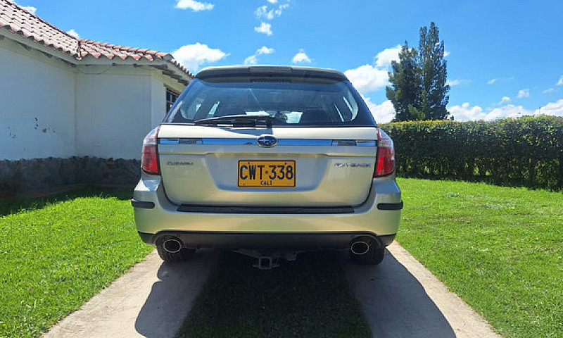 Subaru Outback 2.5 A...