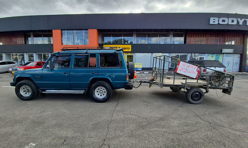 Mitsubishi Montero 3...