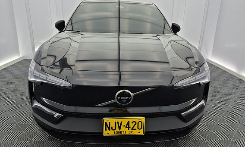 Volvo Ex30 Extended ...