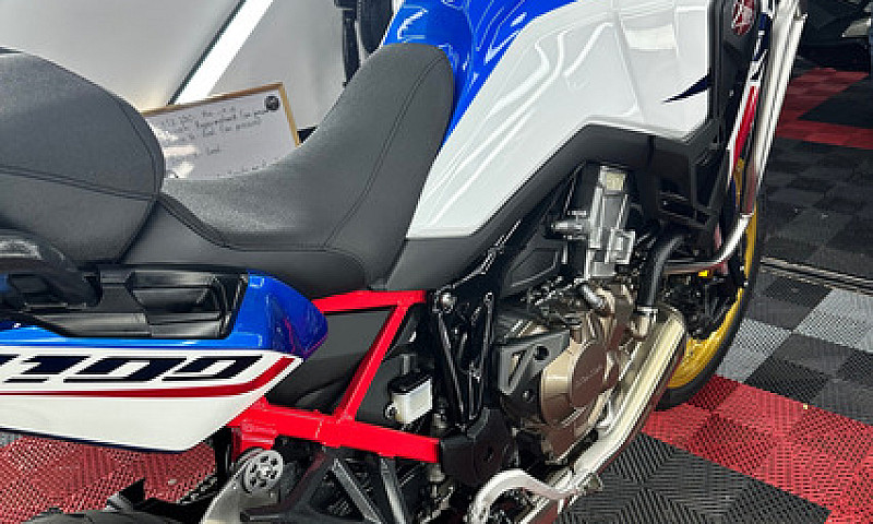 Espectacular Honda Á...