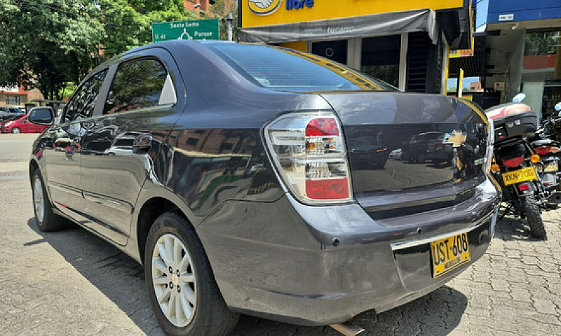 Chevrolet Cobalt 1.8...