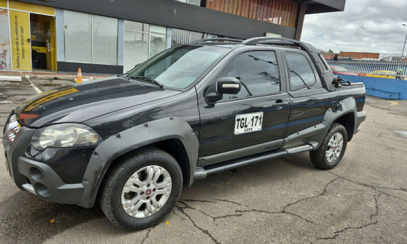 Fiat Strada 1.6 Adve...