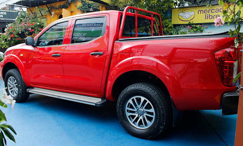 Nissan Frontier 2.5 ...