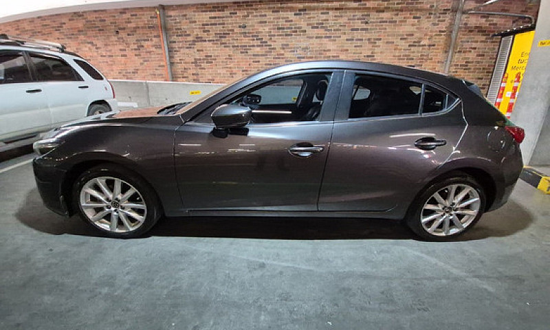 Mazda 3 2.0 Sport Gr...