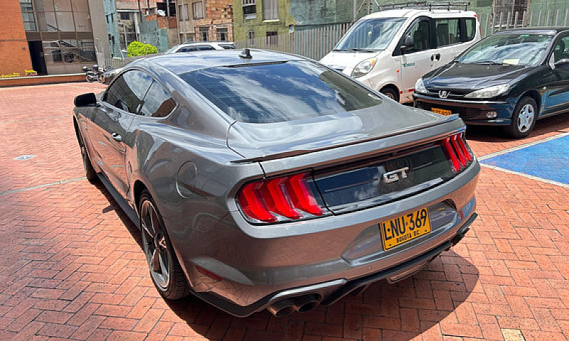 Ford Mustang Gt 5.0 ...