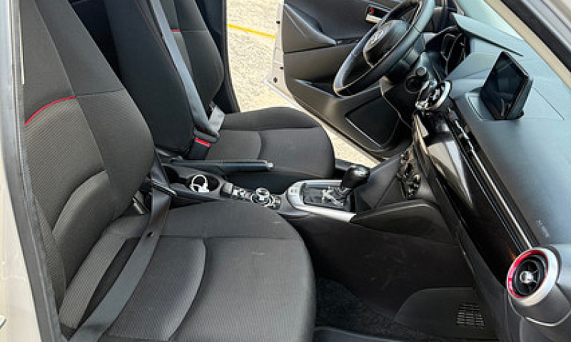 Mazda 2 1.5 Touring...