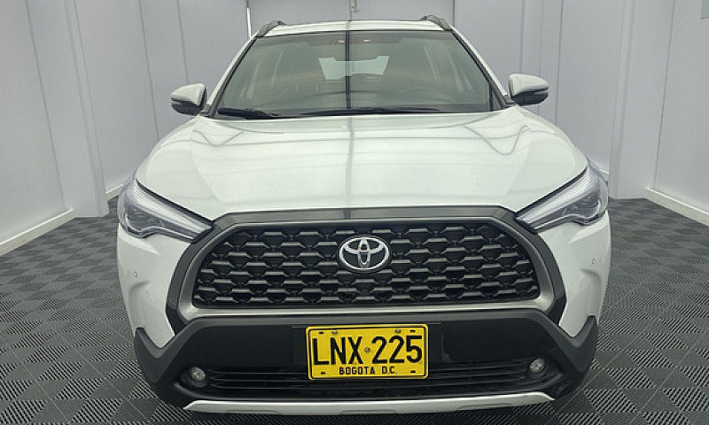 Toyota Corolla Cross...