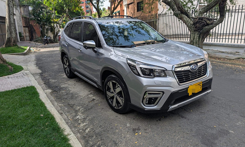 Subaru Forester 2.0 ...