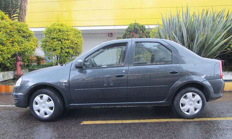 Renault Logan 1.4 Fa...