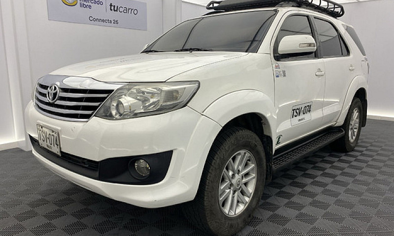 Toyota Fortuner 2.7L...