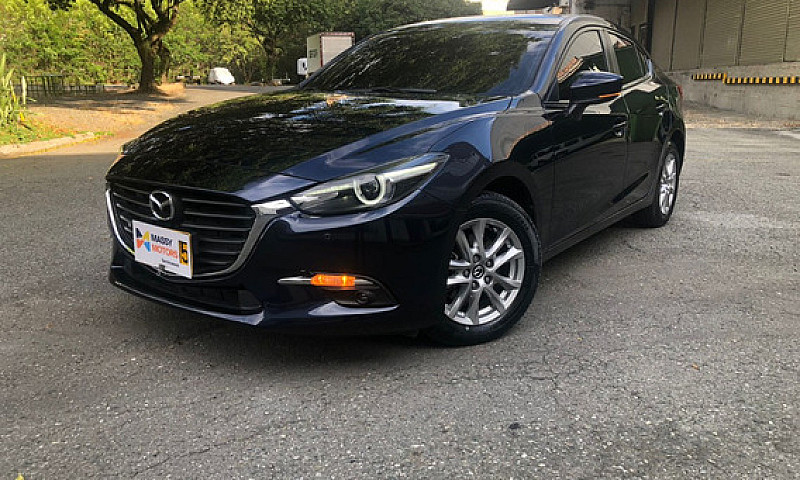 Mazda 3 2.0 Touring...