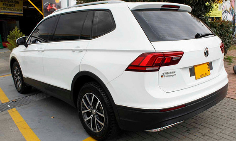 Volkswagen Tiguan Of...