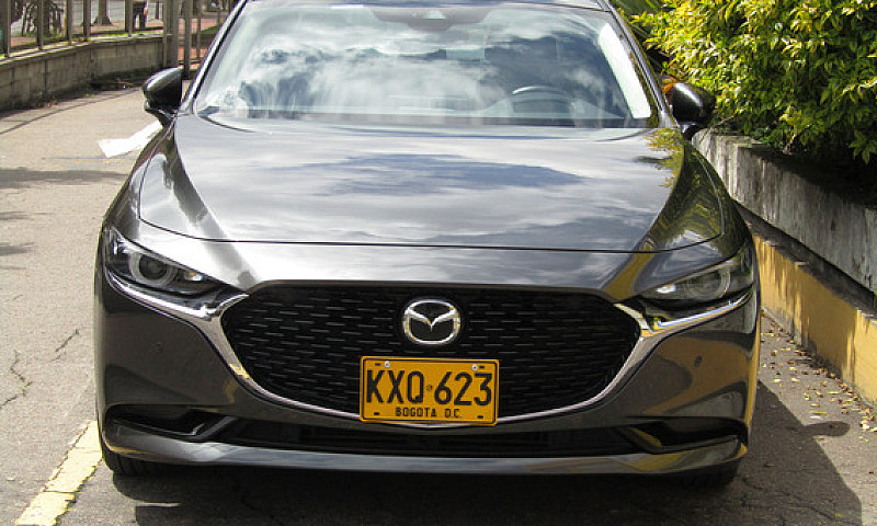 Mazda 3 2.0 Grand To...