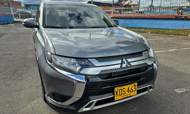 Mitsubishi Outlander...