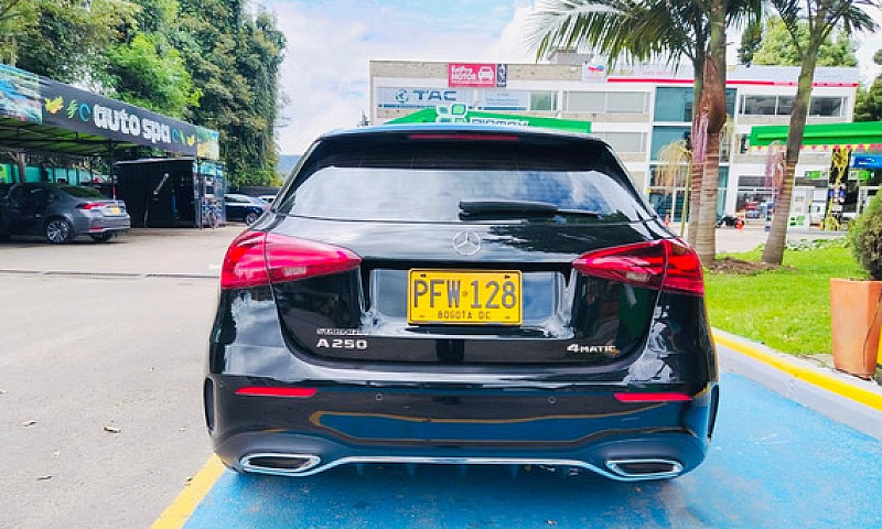 Mercedes Benz A-250 ...