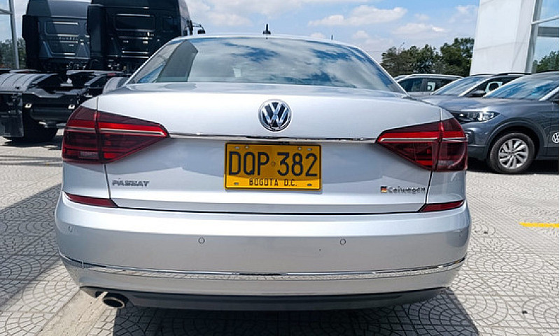 Volkswagen Jetta 2.5...