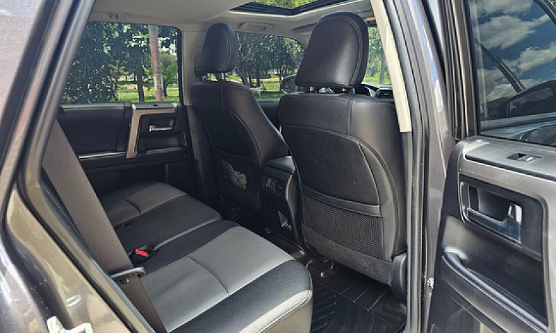 Toyota 4Runner 4.0 S...
