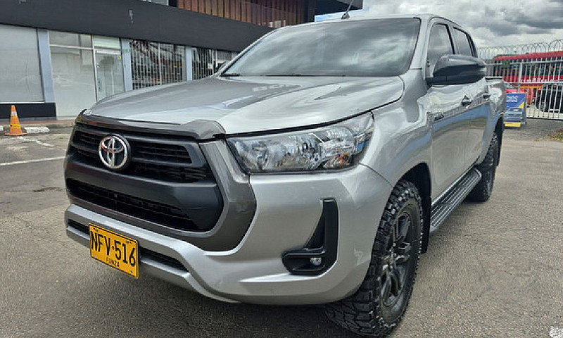 Toyota Hilux 2.4 Dié...