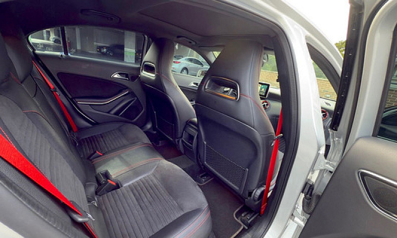 Mercedes-Benz Clase ...