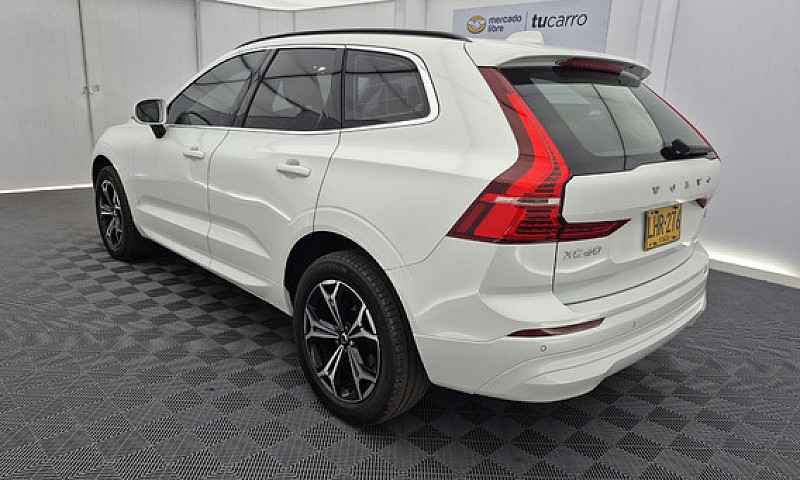 Volvo Xc60 2.0 B5 Aw...