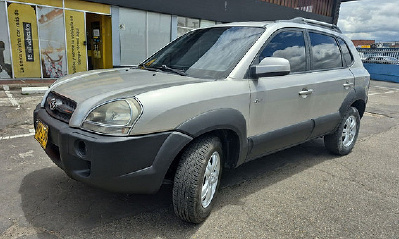Hyundai Tucson 2.7 G...