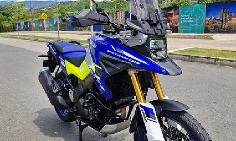 Suzuki Vstrom 1050 D...