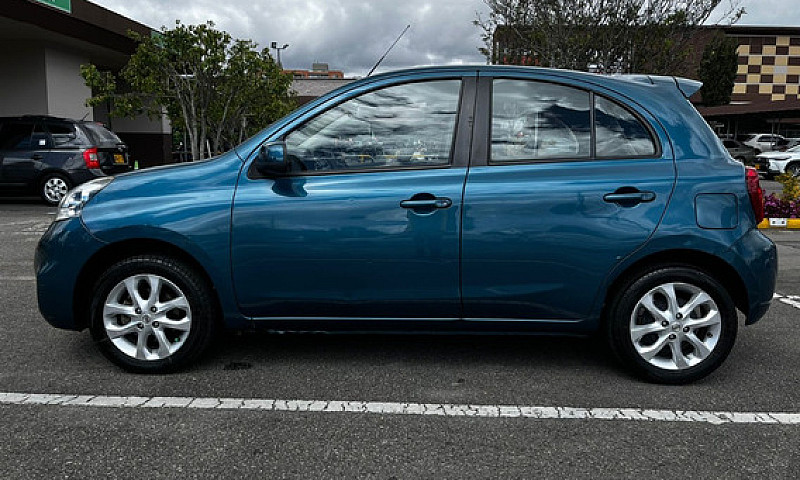 Nissan March 1.6 Adv...
