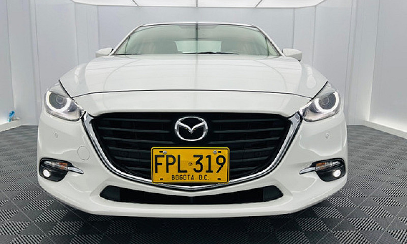 Mazda 3 2.0 Touring...