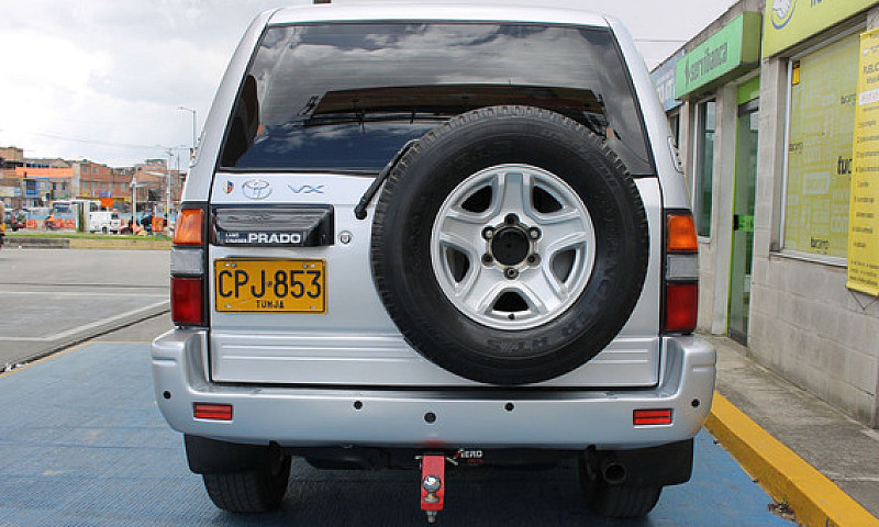 Toyota Land Cruiser ...