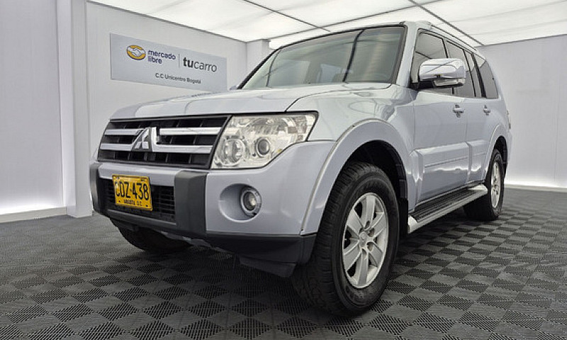 Mitsubishi Montero 3...
