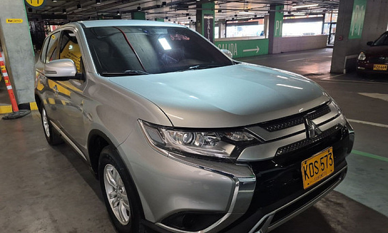 Mitsubishi Outlander...