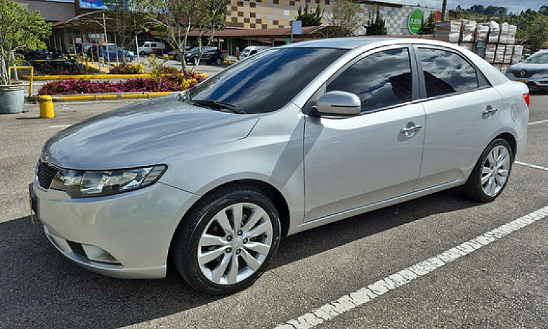 Kia Cerato Forte 1.6...