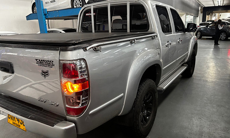 Mazda Bt-50 2.5 B25D...