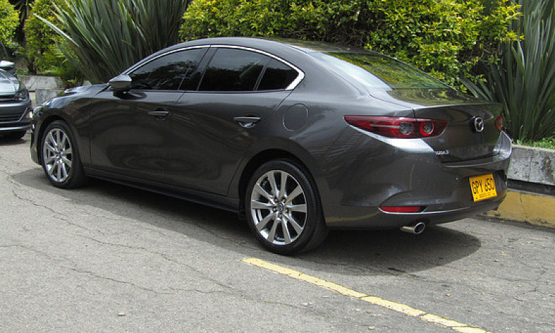 Mazda 3 2.0 Grand To...