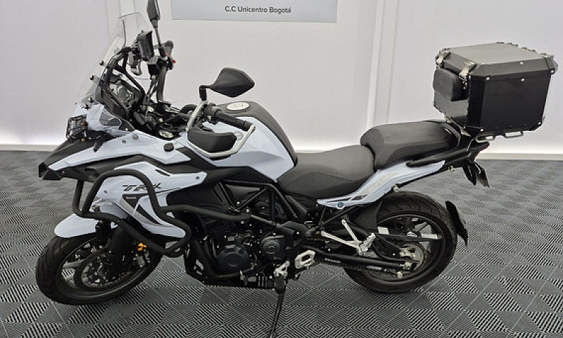 Benelli Trk 502...