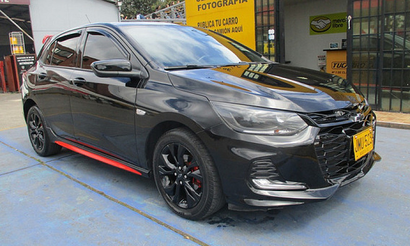 Chevrolet Onix Rs Tu...