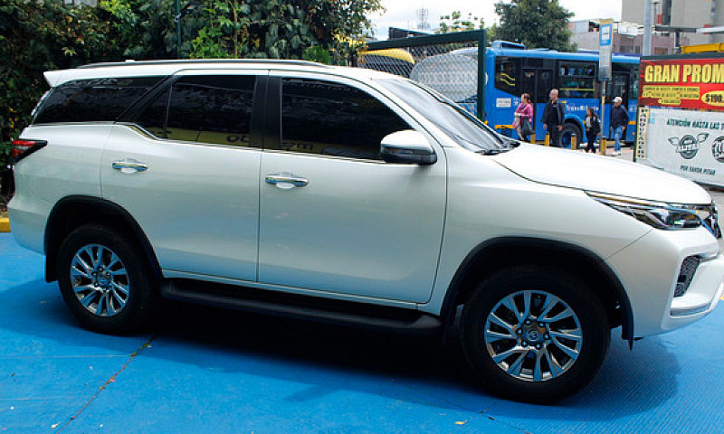 Toyota Fortuner 2.7 ...