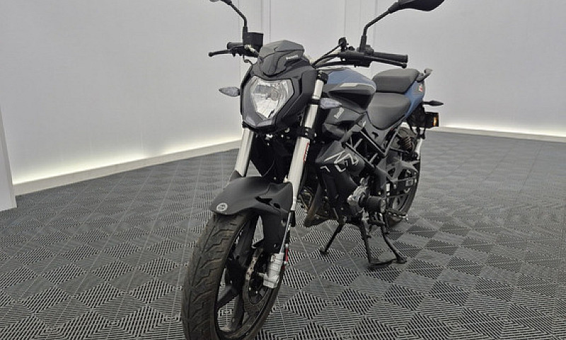 Benelli Tnt 150I...