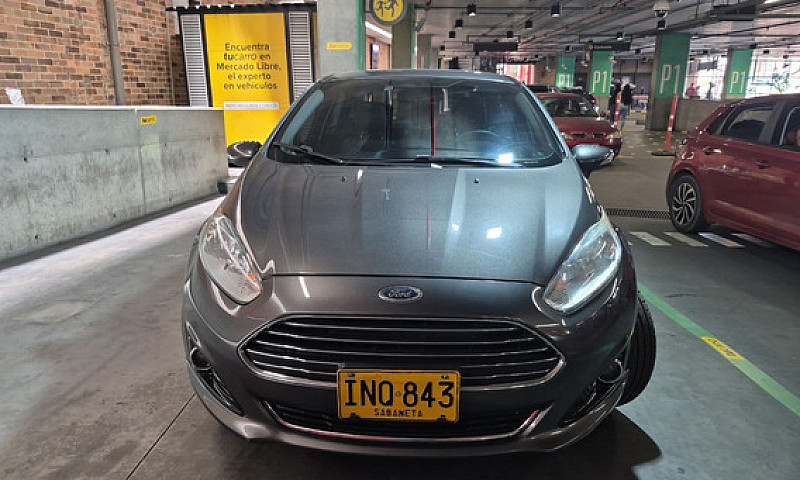 Ford Fiesta 1.6 Tita...