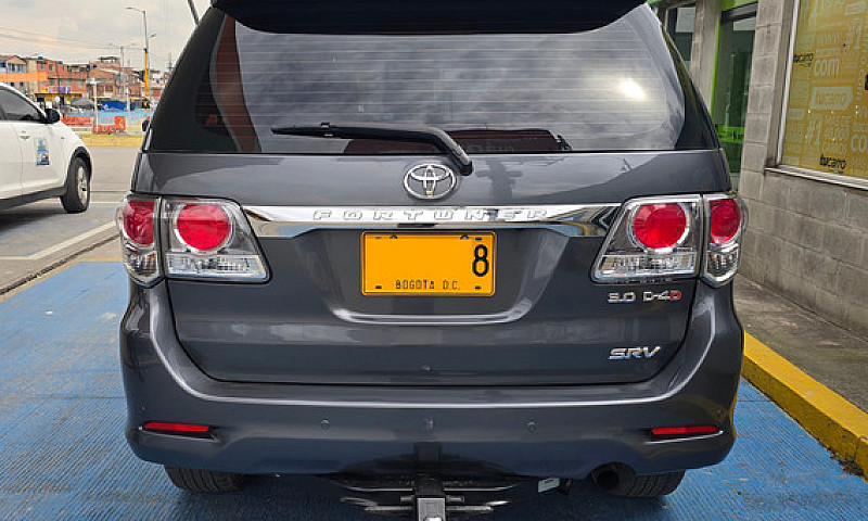 Toyota Fortuner 3.0 ...