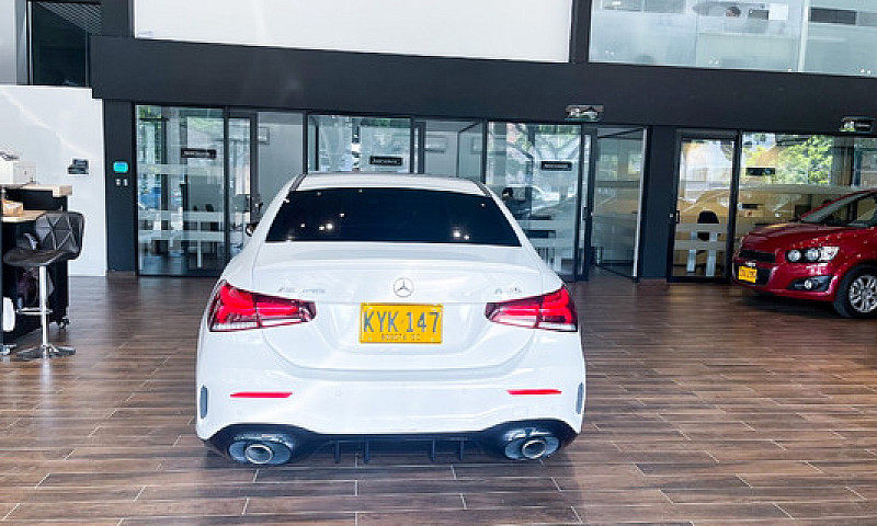 Mercedes Benz A35 Am...