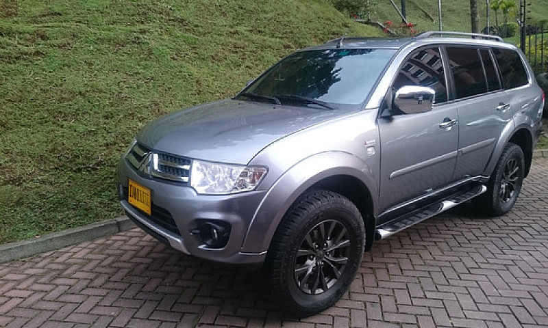 Mitsubishi Nativa 3....