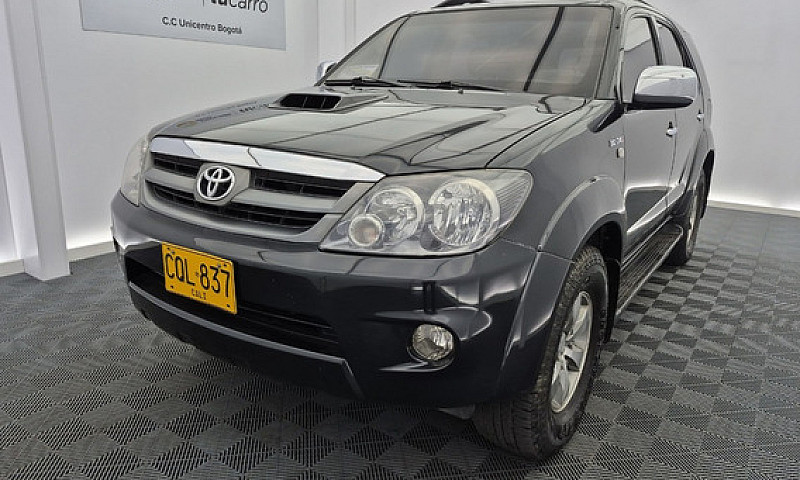 Toyota Fortuner 3.0 ...