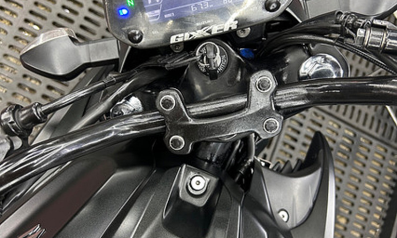 Suzuki Gixxer 250 - ...