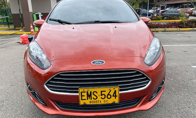 Ford Fiesta 1.6 Tita...